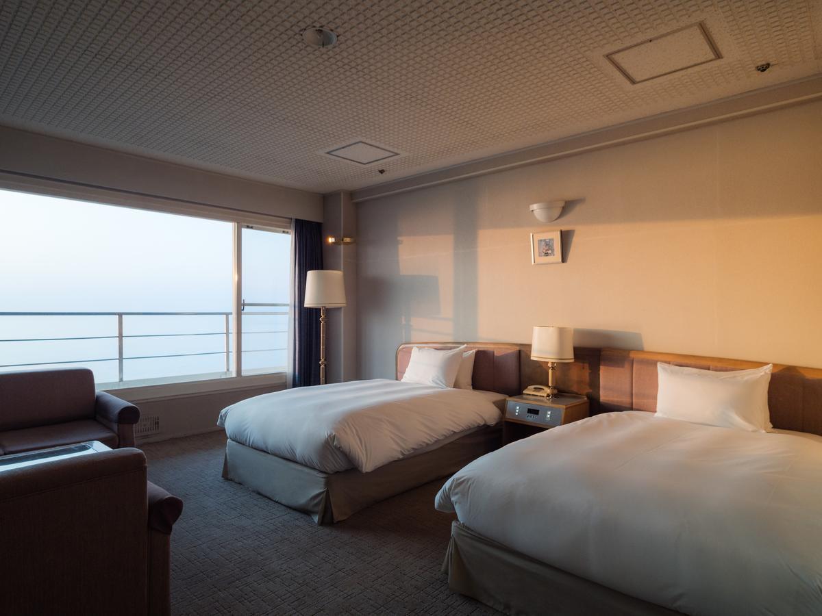 Shirahama Key Terrace Hotel Seamore Экстерьер фото
