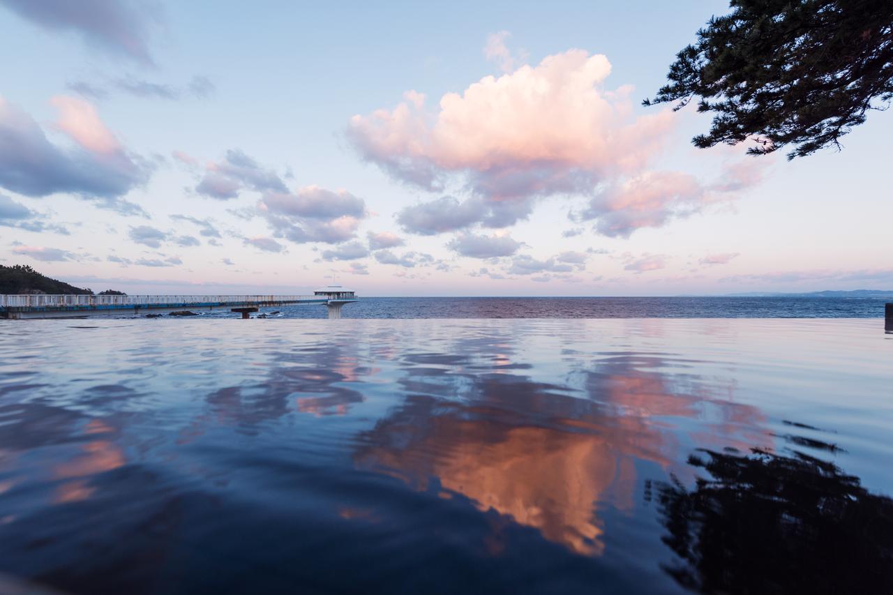 Shirahama Key Terrace Hotel Seamore Экстерьер фото
