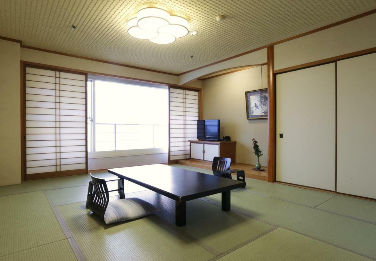 Shirahama Key Terrace Hotel Seamore Экстерьер фото